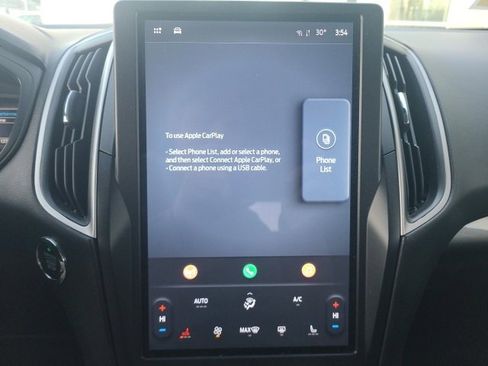 Used 2024 Ford Edge SEL image 28