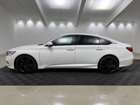 Used 2020 Honda Accord Sport image 5