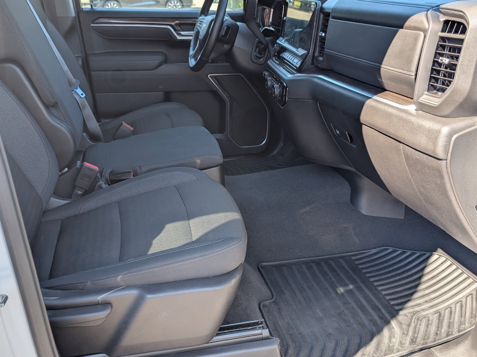 Used 2026 Chevrolet Silverado 1500 LT RWD image 18