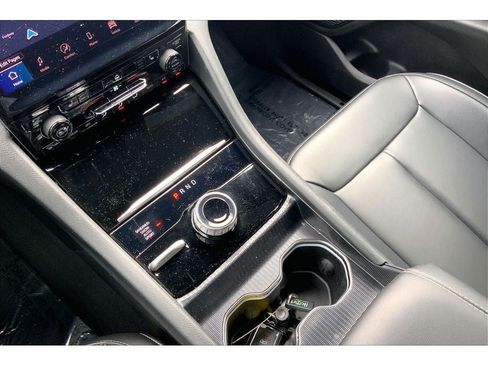 Used 2025 Jeep Grand Cherokee Limited w/ Trailer Tow Package AWD/4WD image 19