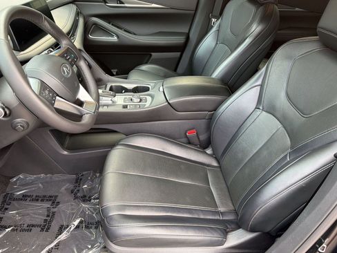 Used 2023 INFINITI QX60 Luxe w/ Performance Audio Package AWD/4WD image 5