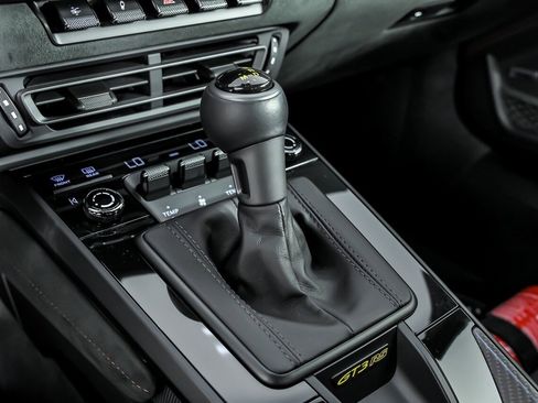 Used 2024 Porsche 911 GT3 RS RWD image 31
