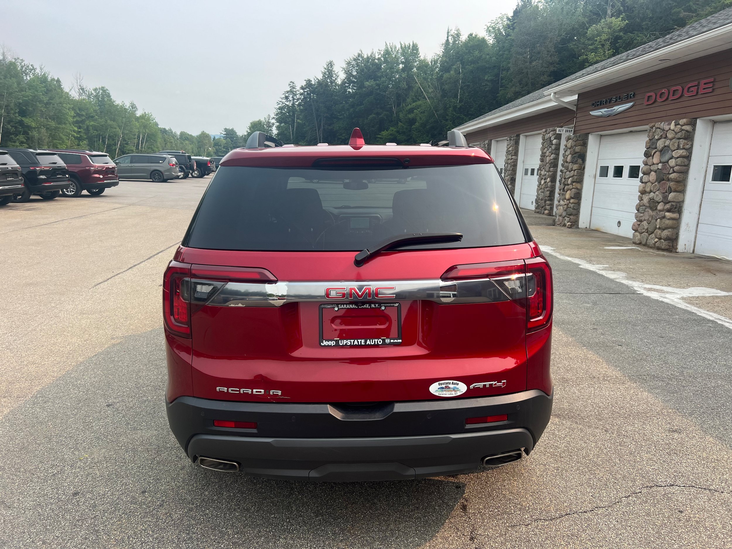 Used 2023 GMC Acadia AT4 w/ Technology Package AWD/4WD image 6