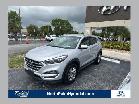 Used 2017 Hyundai Tucson SE FWD image 1