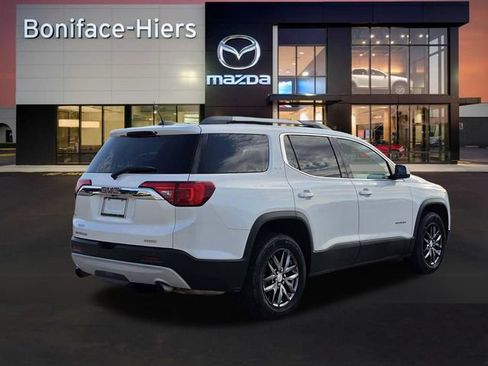 Used 2017 GMC Acadia SLT AWD/4WD image 4