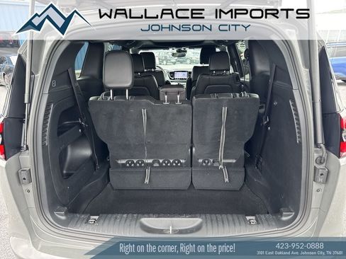 Used 2023 Chrysler Pacifica Touring-L w/ S Appearance Package AWD/4WD image 41