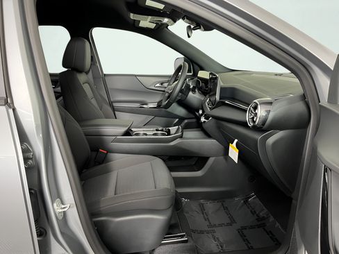 New 2026 Chevrolet Equinox LT AWD/4WD image 12