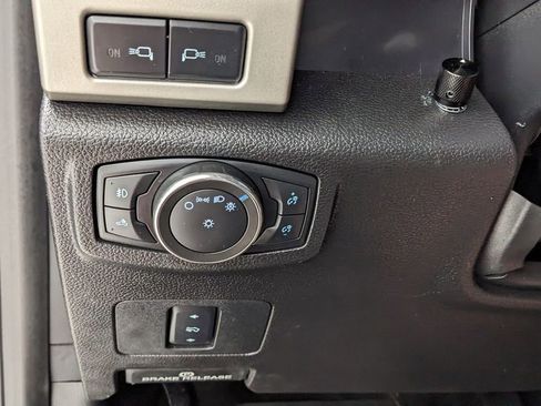 Used 2017 Ford F350 Lariat w/ Chrome Package image 22