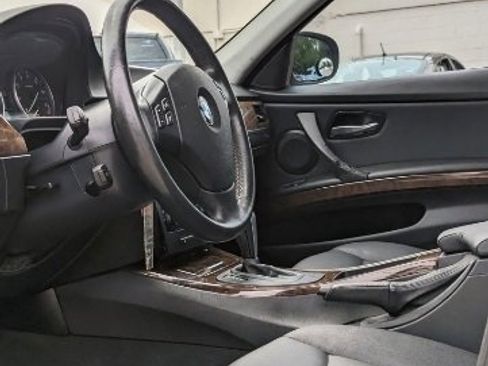 Used 2009 BMW 328i xDrive Sedan image 8