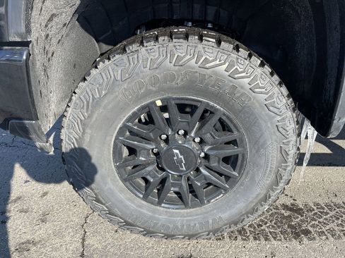 New 2026 Chevrolet Silverado 2500 ZR2 image 10