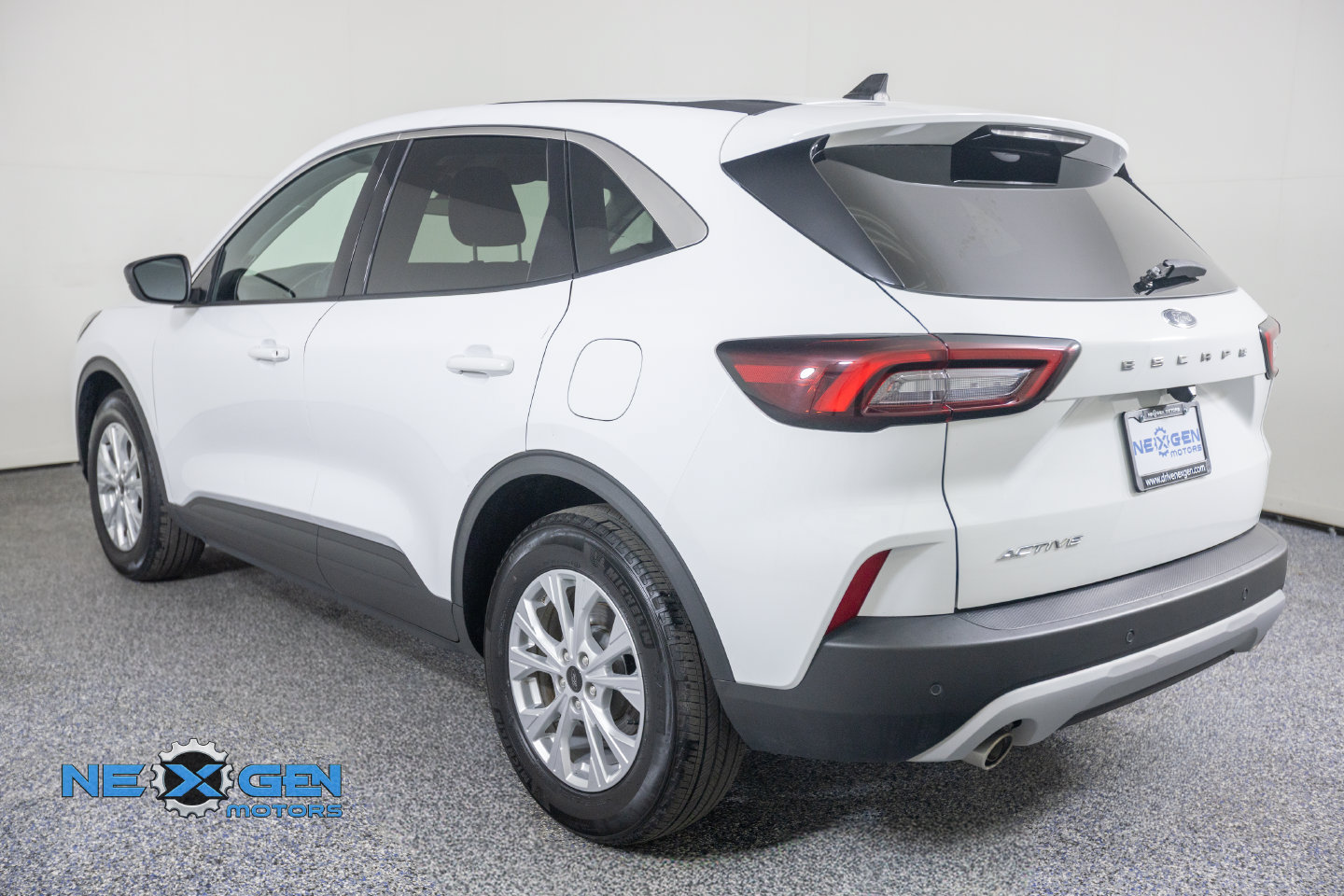 Used 2024 Ford Escape Active w/ Tech Pack #1 FWD image 29