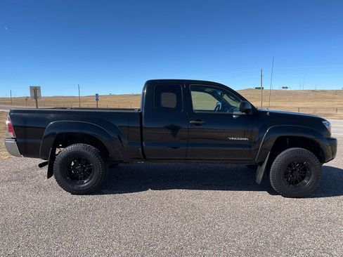 Used 2011 Toyota Tacoma 4x4 Access Cab w/ SR5 Pkg #2 image 6