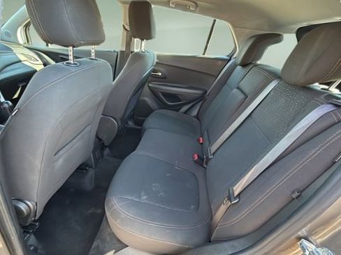 Used 2020 Chevrolet Trax LS image 19