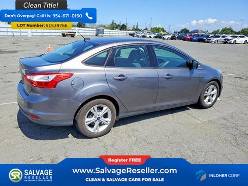 Used 2014 Ford Focus SE FWD image 4