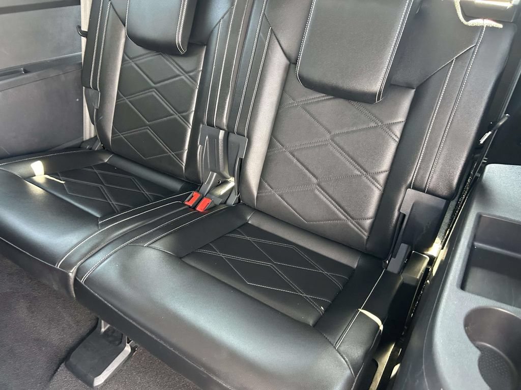 Used 2024 Volkswagen Atlas SE AWD/4WD image 20