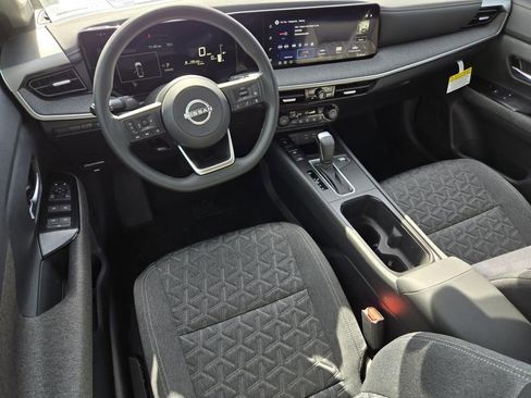 New 2026 Nissan Kicks SV w/ SV Premium Package FWD image 15