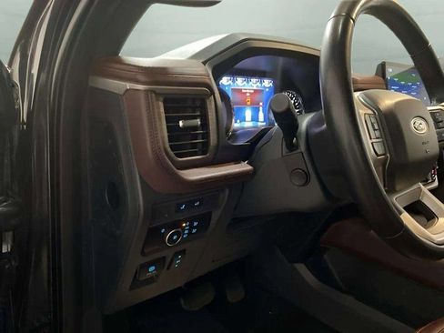 Used 2024 Ford Expedition Max Limited image 31