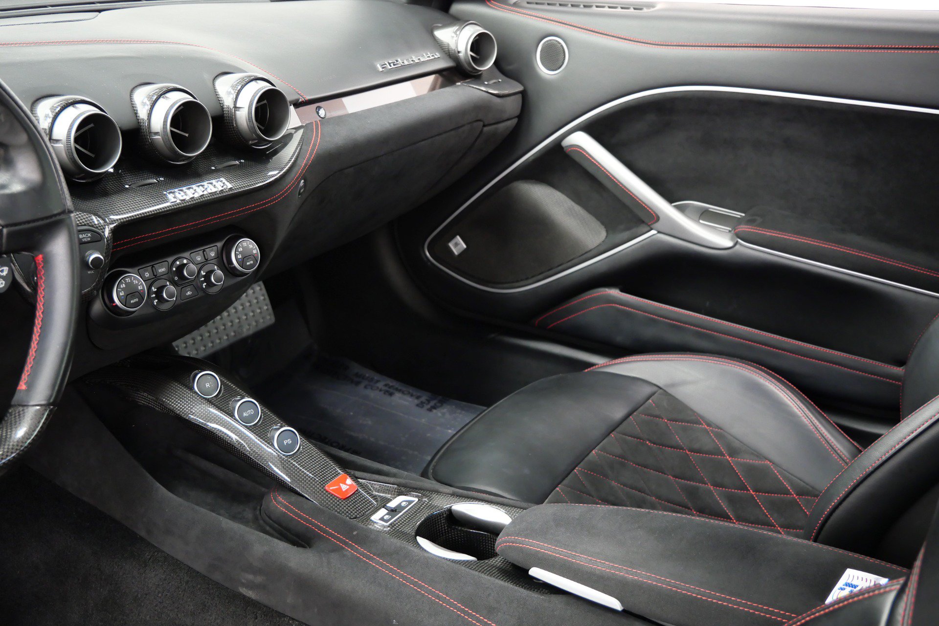 Used 2015 Ferrari F12 Berlinetta RWD image 29