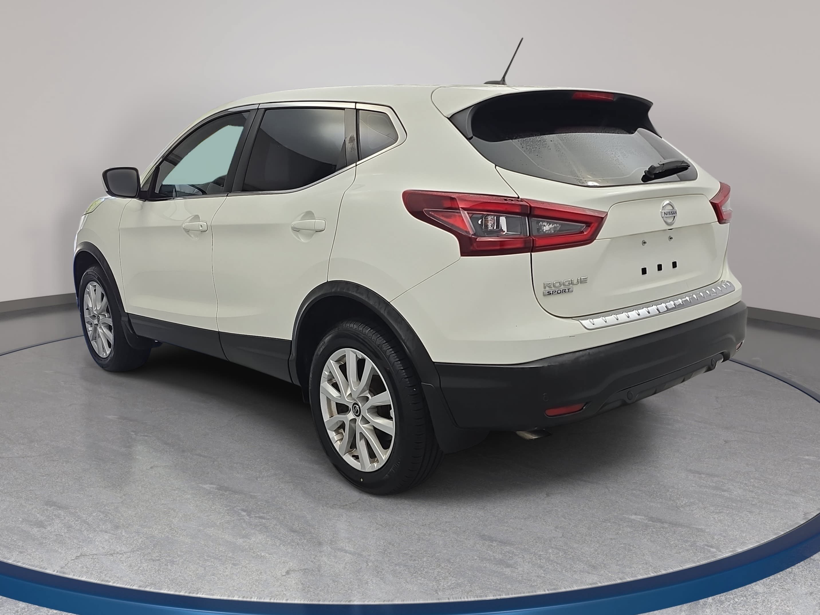 Used 2020 Nissan Rogue Sport S w/ Appearance Package FWD image 7