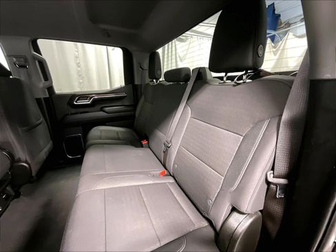 Used 2024 Chevrolet Silverado 1500 LT image 15