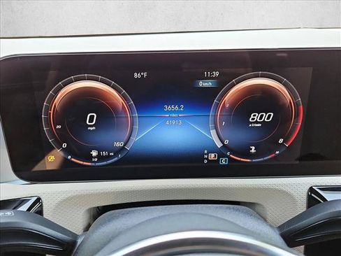Used 2023 Mercedes-Benz CLA 250 image 11