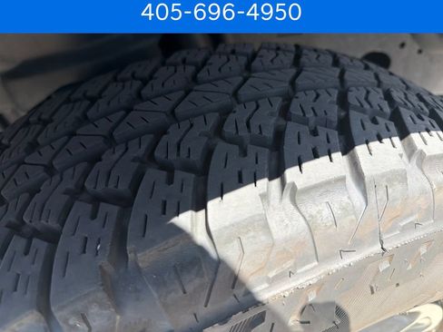 Used 2022 Jeep Wrangler Unlimited Sahara AWD/4WD image 12