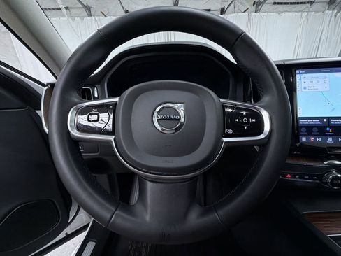 Used 2023 Volvo XC60 B5 Ultimate w/ Climate Package image 26