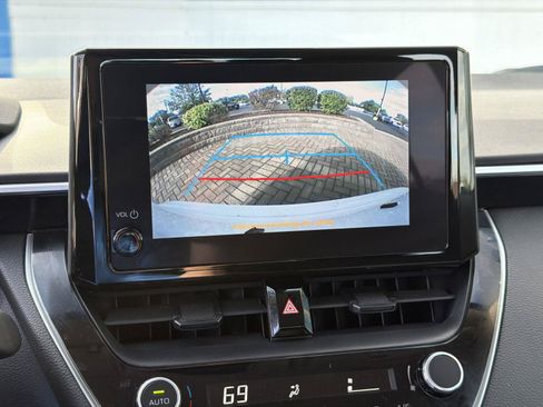 Used 2024 Toyota Corolla LE FWD image 23