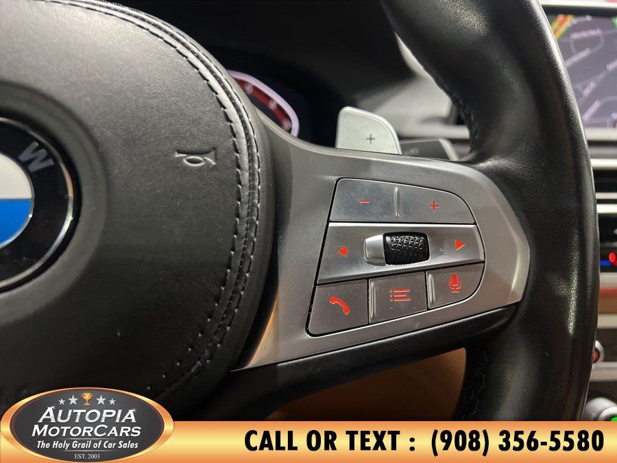 Used 2022 BMW 740i w/ M Sport Package RWD image 35