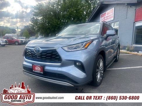 Used 2020 Toyota Highlander Platinum AWD/4WD image 1