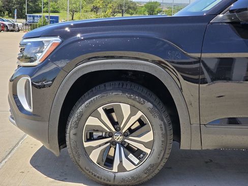 New 2026 Volkswagen Atlas SE FWD image 5