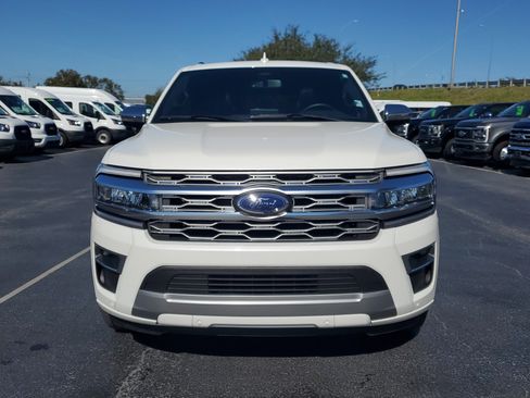 Used 2024 Ford Expedition Max Platinum image 2