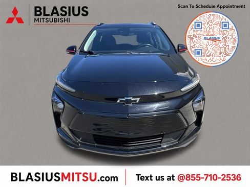 Used 2023 Chevrolet Bolt EUV Premier w/ Sun & Sound Package FWD image 29