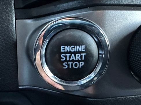 Used 2022 Toyota Tacoma Limited image 35