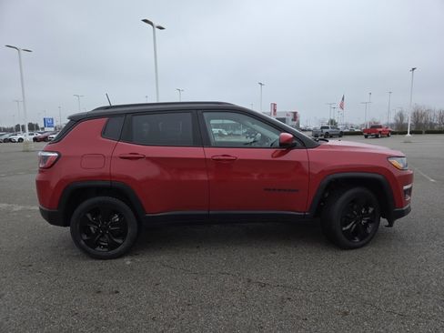 Used 2020 Jeep Compass Latitude AWD/4WD image 17