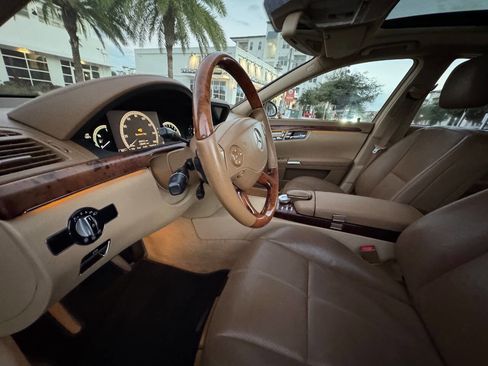 Used 2009 Mercedes-Benz S 550 image 15