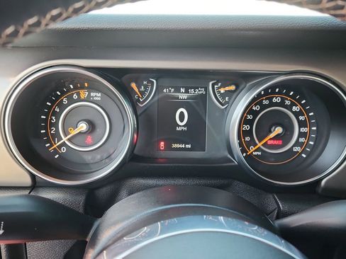 Used 2020 Jeep Gladiator Sport w/ Quick Order Package 23S image 21