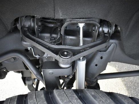 Used 2024 GMC Sierra 3500 Denali Ultimate image 9