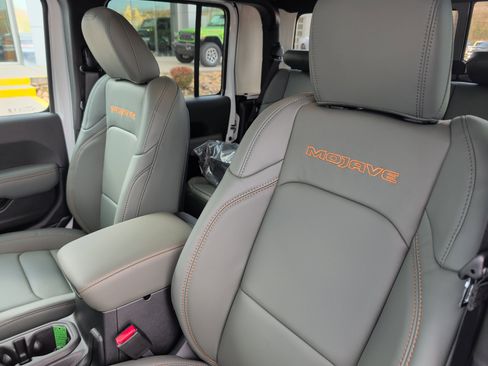 New 2026 Jeep Gladiator Mojave AWD/4WD image 15