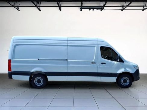 New 2026 Mercedes-Benz Sprinter 2500 image 3