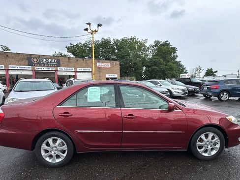 Used 2005 Toyota Camry LE FWD image 4