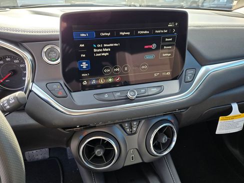 New 2026 Chevrolet Blazer LT image 11