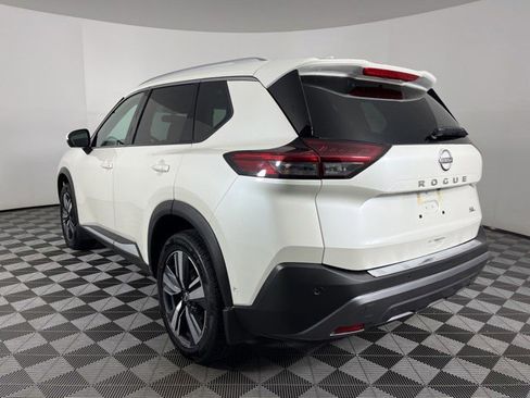 Used 2023 Nissan Rogue SL w/ SL Premium Package FWD image 6