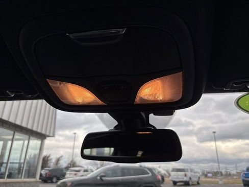 Used 2015 Chrysler 200 S w/ Comfort Group image 6