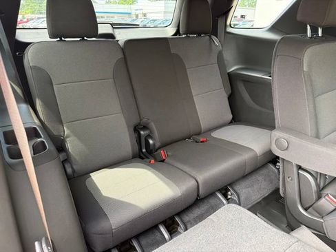 Certified 2023 Chevrolet Traverse LT FWD image 19
