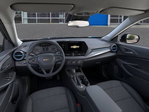 New 2026 Chevrolet Trax LS w/ LS Convenience Package FWD image 39