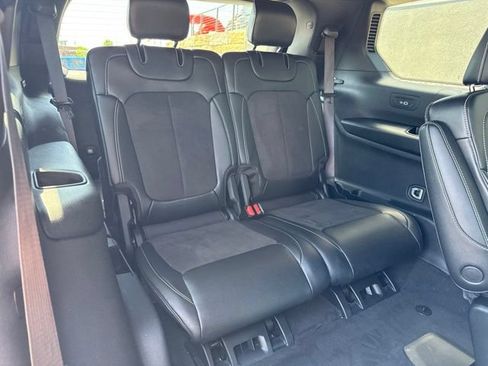 Used 2024 Jeep Grand Cherokee L Altitude AWD/4WD image 12