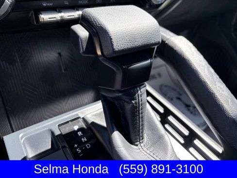 Used 2024 Toyota Tacoma SR5 AWD/4WD image 19