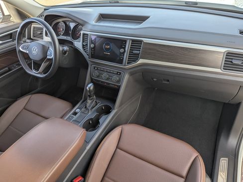 Used 2021 Volkswagen Atlas SE image 10