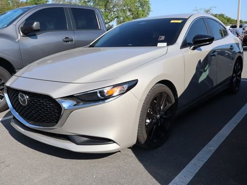 Used 2025 MAZDA MAZDA3 s image 4